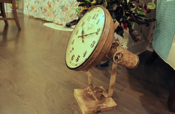 Upcycled Iron Rusty Finish Lamp Style Clock (Brown Camo)