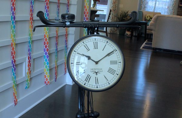 Upcycled Iron Bicycle Clock (Black)