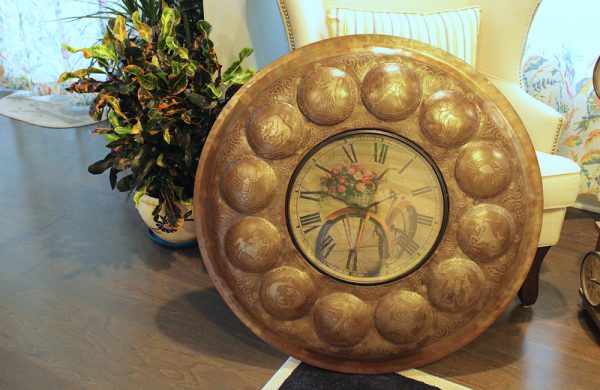 Upcycled Iron Zodiac Sign Clock (Flowers)