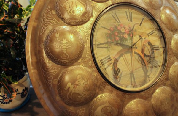 Upcycled Iron Zodiac Sign Clock (Flowers)